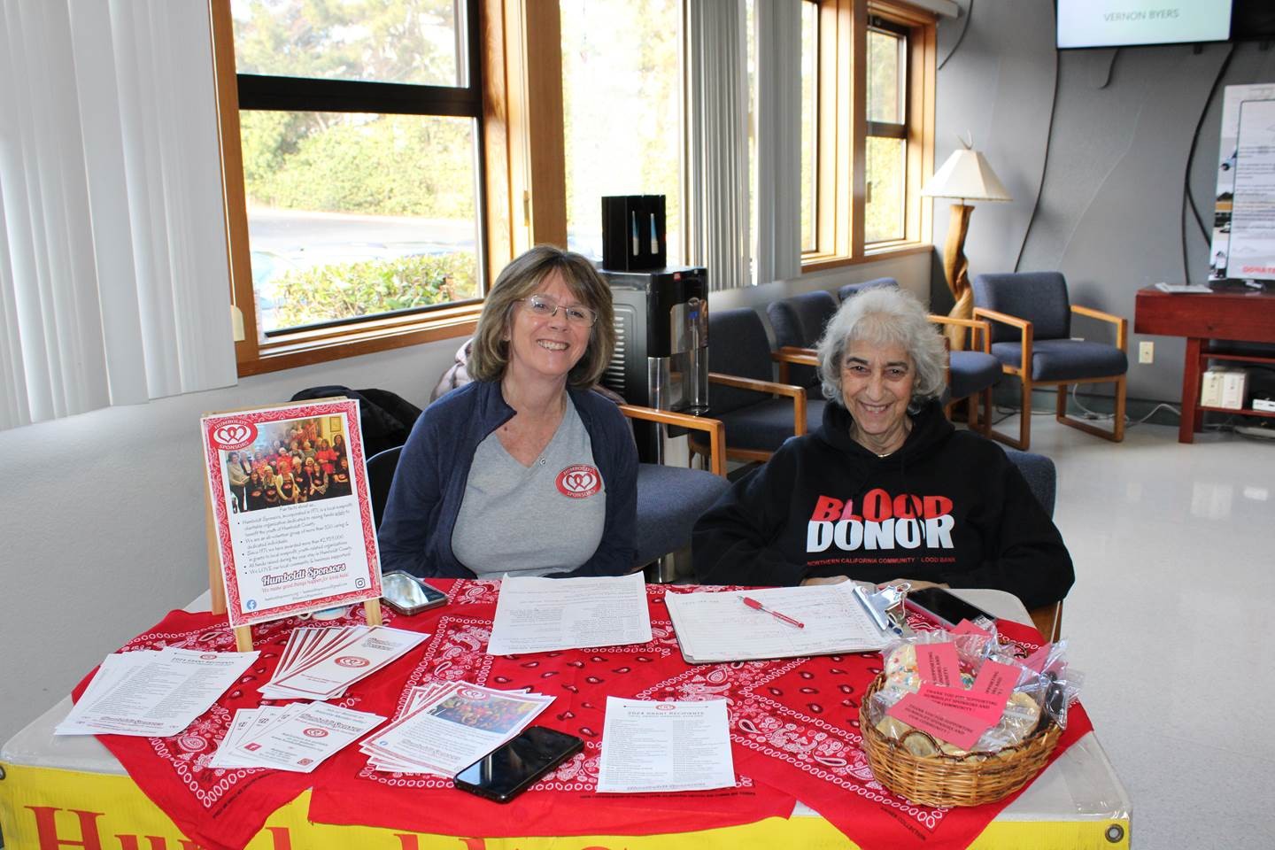 Humboldt Sponsors volunteers welcoming donors